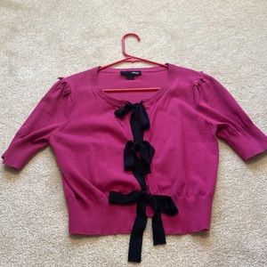 Forever 21 pink sweater with black bows, size medium